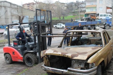 Hurda araçlar toplanıyor