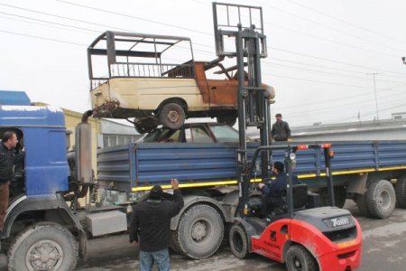 Hurda araçlar toplanıyor