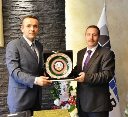 HÜRSİAD Başkanı Fincan: İş dünyası prosedüre boğulup küstürülmemeli