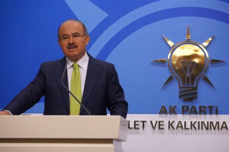 Hüseyin Çelik: Davutoğlu’nun zekasının zekatı Kılıçdaroğlu’na bir ömür yeter