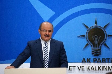 Hüseyin Çelik: Taksim'deki olay medyanın yansıttığı gibiyse gider orada yatarım