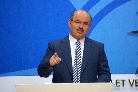 Hüseyin Çelik: Taksim'deki olay medyanın yansıttığı gibiyse gider orada yatarım