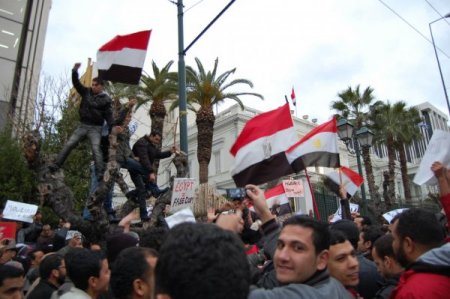 Hüsnü Mübarek, Atina'da Da Protesto Edildi