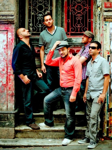 Hüsnü Şenlendirici ve New York GypsyAll-Stars İstanbul'da bir araya geliyor