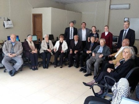 Huzurevi sakinlerine internet kursu