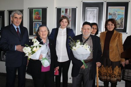 Huzurevinde anlamlı sergi