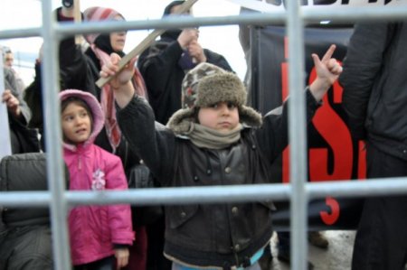 İBDA-C'lilerden çocuk provokasyonu