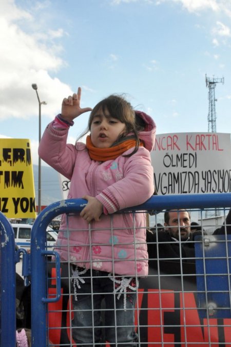 İBDA-C'lilerden çocuk provokasyonu