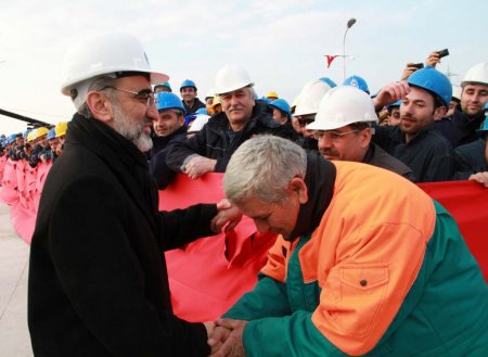 İÇDAŞ'taki açılışlara 7 bakan katıldı