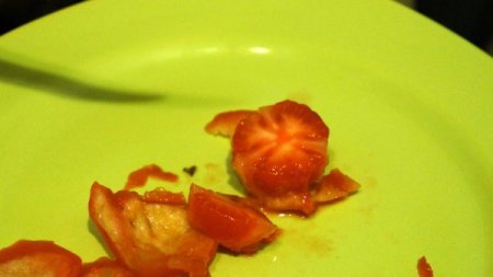 İçi Çileğe Benzeyen Domates Şaşırttı