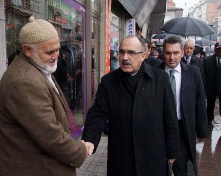 İçişleri Bakanı Beşir Atalay'ın Ağabeyi Toprağa Verildi