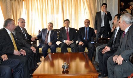 İçişleri Bakanı Güler, Midyat’ta kurbanlar kesilerek karşılandı