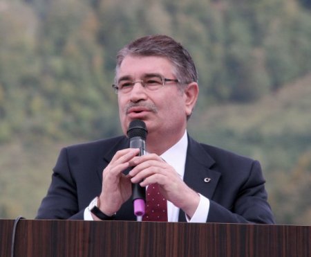 İçişleri Bakanı Şahin, Trabzon'da cami açılışı yaptı