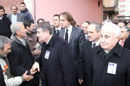 İçişleri Bakanı Şahin'den Vefat Eden Piraziz Belediye Başkanı Şenel İçin Taziye