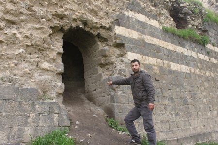 İçkale'de bir kuyuda kemikler bulundu