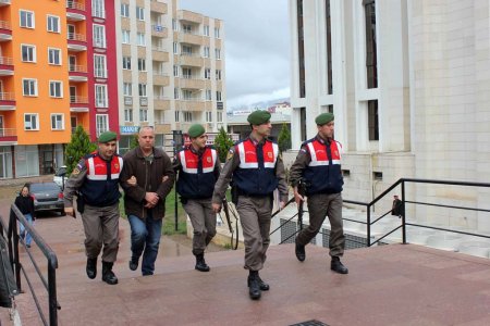 İçki kavgasında dört kişiyi yaraladı (Özel)