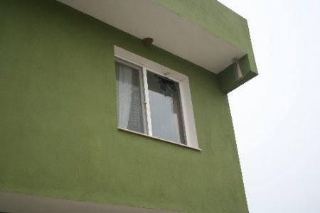 İçkili restoranda kendisiyle ilgilenilmediği için 5 kişiyi vurdu