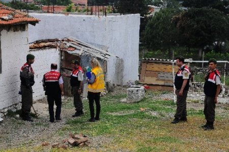 İçkili restoranda kendisiyle ilgilenilmediği için 5 kişiyi vurdu