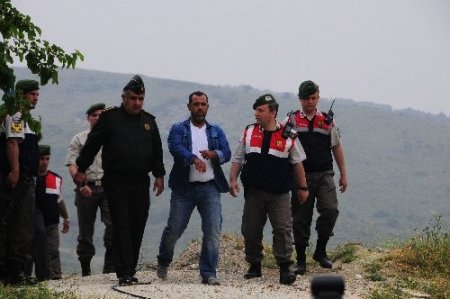İçkili restoranda kendisiyle ilgilenilmediği için 5 kişiyi vurdu