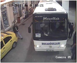 İddiaya Girip Otobüs Çaldılar