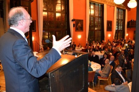 İdizem, Farklı Din Ve Kültürden İnsanlarla Görüşme Ortamı Hazırladı