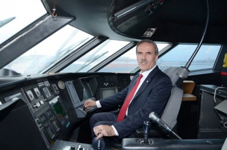 İDO’nun rakibi Hüdavendigar suya indi