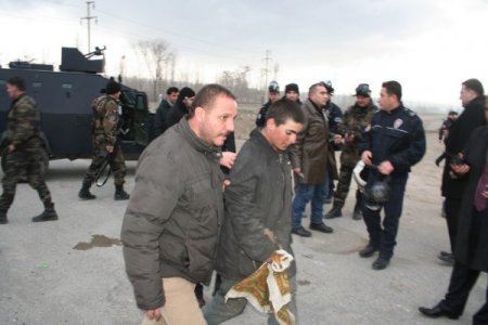 Iğdır'da 12 Gösterici Gözaltına Alındı