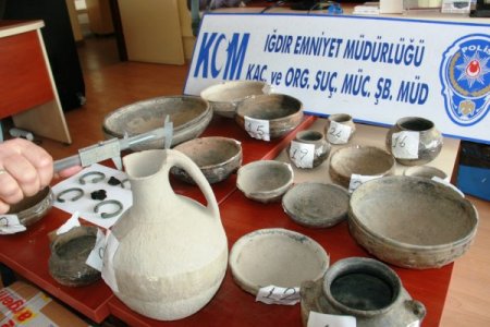 Iğdır'da 31 tarihi eser ele geçirildi