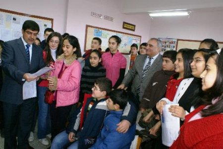 Iğdır'da 47 Bin Öğrenci Karne Sevinci Yaşadı