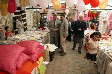 Iğdır'da fakir öğrenciler yararına kermes