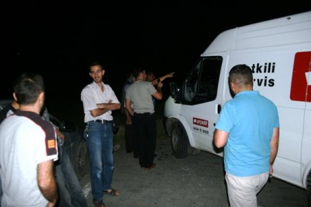 Iğdır’da yol kesen teröristler, bir TIR'ı yakıp 3 kişiyi yaraladı