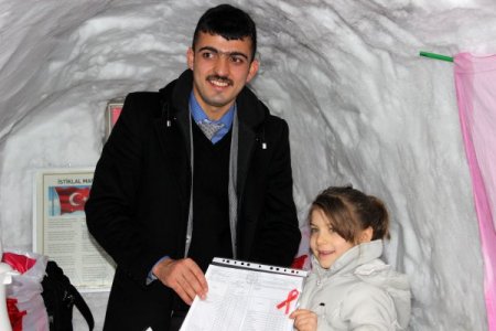 'İglo'da karne heyecanı