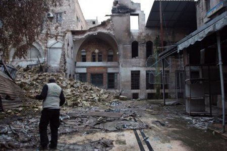 İHH, Halep'e yardım malzemesi götürdü