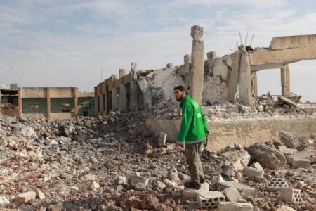 İHH, hayalet şehre dönen Teftanaz’a yardım götürdü