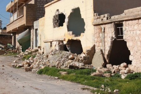 İHH, hayalet şehre dönen Teftanaz’a yardım götürdü