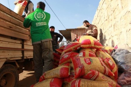 İHH, hayalet şehre dönen Teftanaz’a yardım götürdü