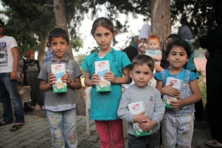 İHH, Suriyelilere 6 ton un gönderdi