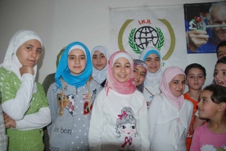 İHH Suriyeli yetim çocuklara yardım elini uzattı