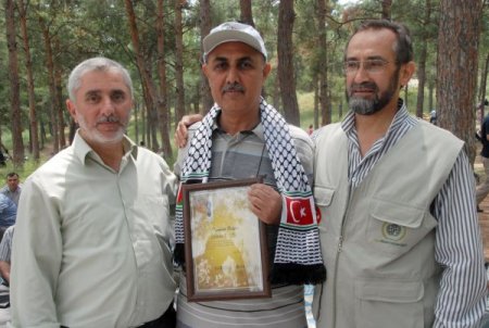 İhh Ve Hizmet Vakfı, Yetim Çocuklarla Buluştu