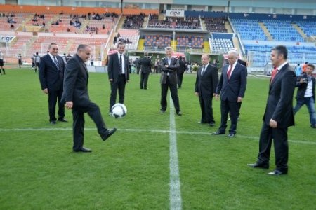 İhsan Eroğul Futbol Turnuvası başladı