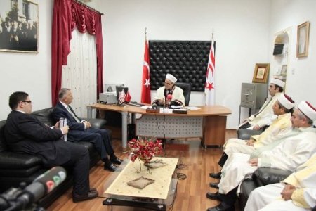 İhsanoğlu, Kktc Din İşleri Başkanlığını Ziyaret Etti