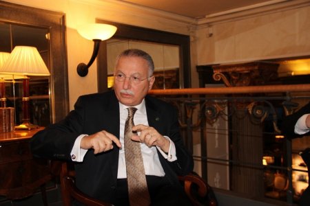 İhsanoğlu: Cumhurbaşkanlığına aday değilim, benden politikacı olmaz