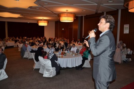 İhtiyaç Sahibi Öğrenciler Yararına Düzenlenen Müzayedede, Bütün Eserler Satıldı