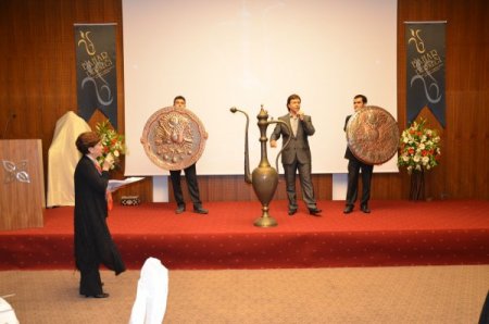 İhtiyaç Sahibi Öğrenciler Yararına Düzenlenen Müzayedede, Bütün Eserler Satıldı