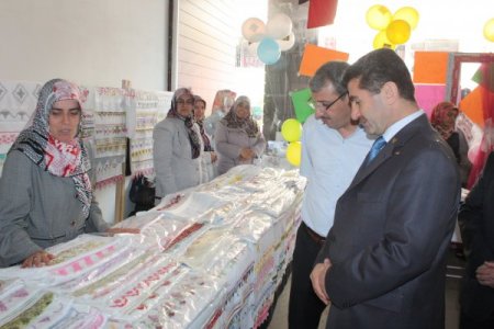 İhtiyaç Sahibi Öğrenciler Yararına Kermes Düzenlendi