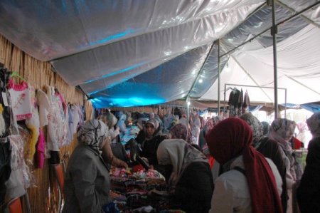 İhtiyaç sahibi öğrenciler yararına kermes düzenlendi