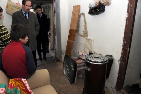 İhtiyaç sahiplerine belediyeden soba yardımı