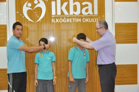 İkbal Koleji eskrimde Türkiye 1'ncisi çıkardı