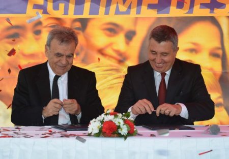 İki belediye okul yapımı için ortak protokol imzaladı