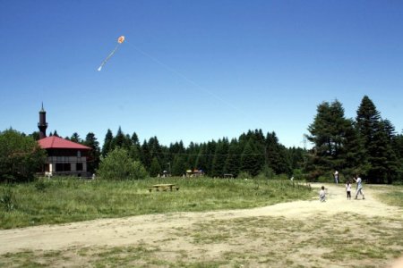 İki Bin 543 Metrede Piknik Keyfi